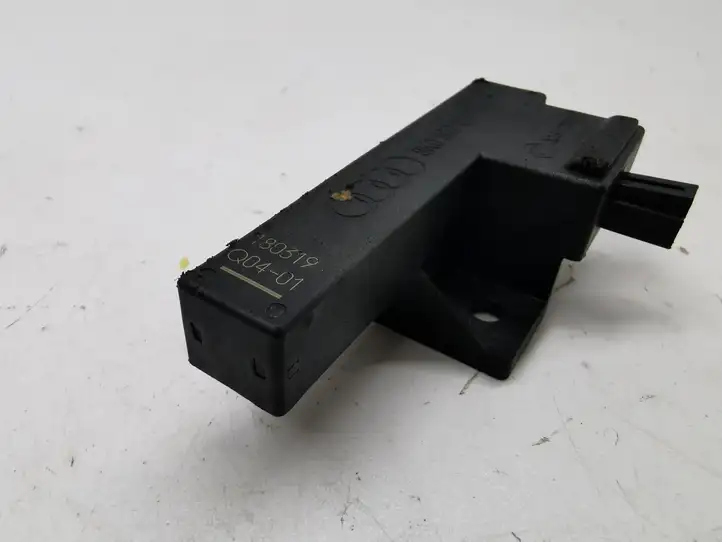 Audi A6 C7 (2014 - 2018) 8K0907247 Антенна системы Keyless — фото 2