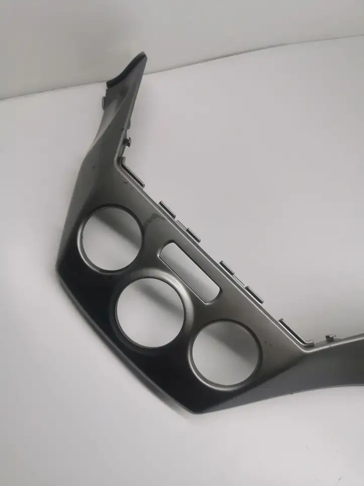 Subaru Forester SH (2008 - 2013) Отделка внутренней панели салона — фото 4