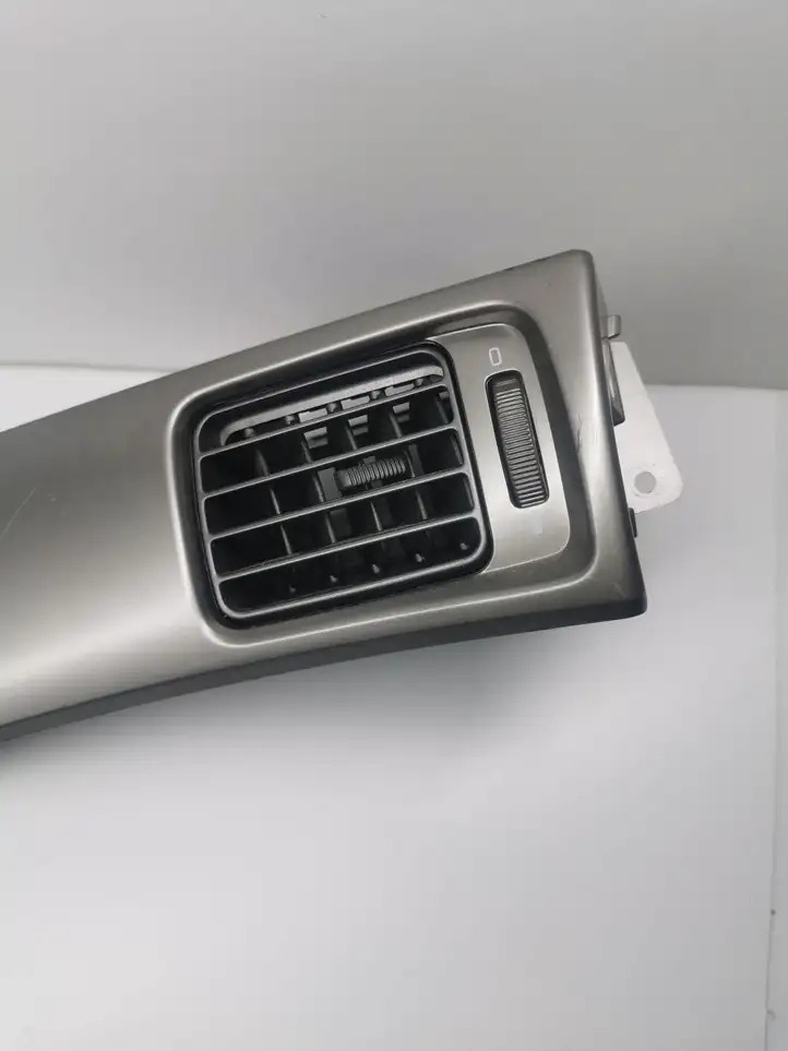 Subaru Forester SH (2008 - 2013) Отделка внутренней панели салона — фото 6