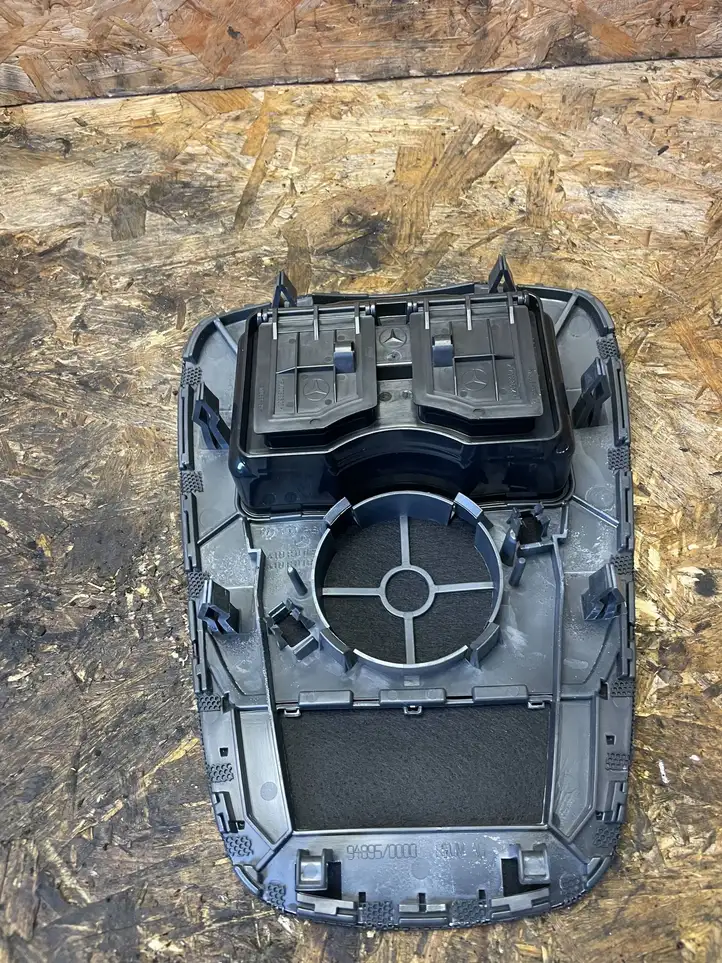 Mercedes-Benz CLK A209,C209 (2002 - 2009) A2098300754 Прочие детали салона — фото 2