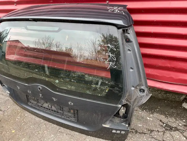 Volvo V70 (2007 - 2013) Крышка багажника — фото 6