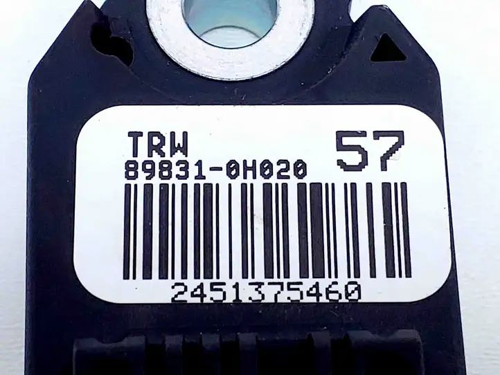 Toyota Aygo AB40 (2018 - 2021) 898310H020 Датчик удара SRS — фото 2