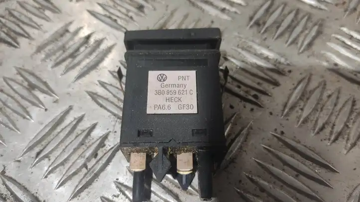 Volkswagen PASSAT B5.5 (2001 - 2005) 3B0959621C Кнопка обогрева стекла — фото 3