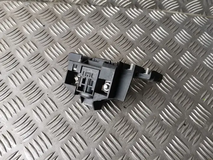 Audi A6 S6 C6 4F (2004 - 2008) 4F0915519 Реле защиты аккумулятора — фото 1