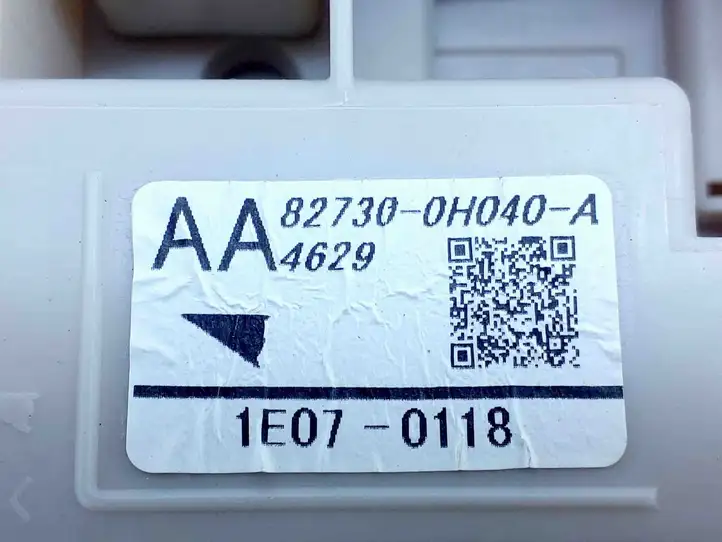 Toyota Aygo AB40 (2018 - 2021) 892210H030 Блок монтирования реле — фото 4