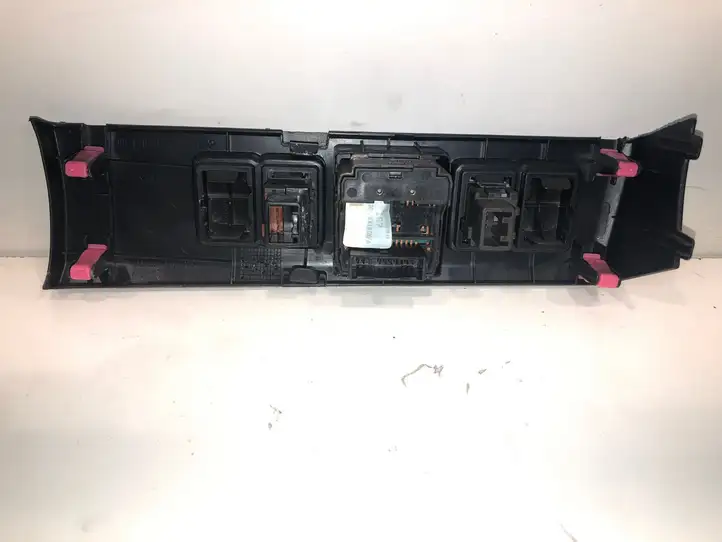 Toyota Avensis T270 (2012 - 2015) 5544605060 Другие включатели / ручки/ переключатели — фото 2