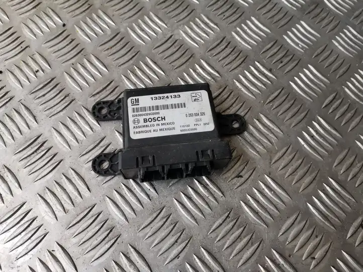 Opel Zafira B (2003 - 2006) 13324133 Блок управления парктрониками — фото 1