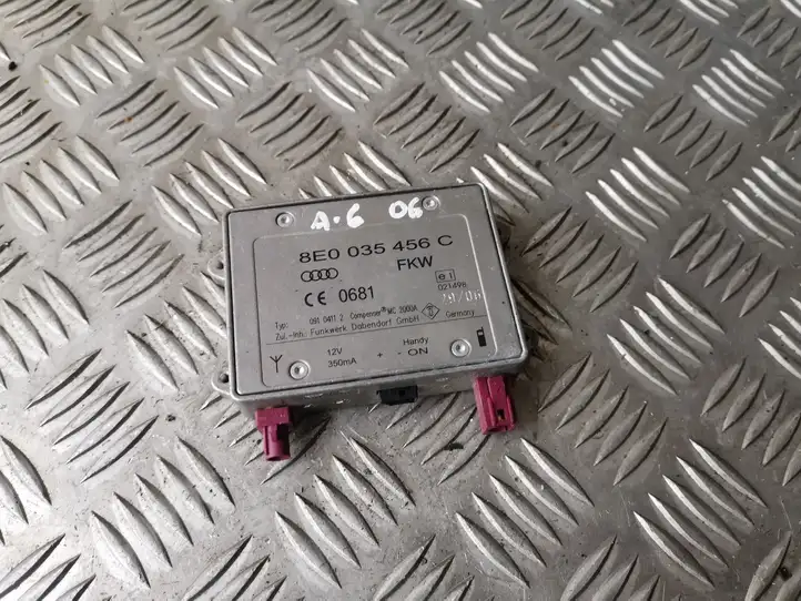 Audi A6 S6 C6 4F (2004 - 2008) 8E0035456C Усилитель антенны — фото 1