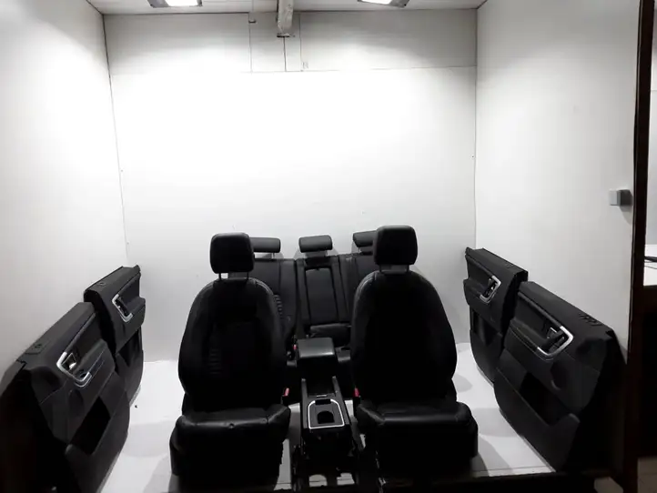 Land Rover Discovery Sport (2014 - 2019)   Комплект салона