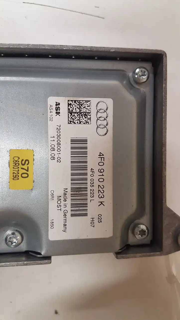 Audi A6 S6 C6 4F (2008 - 2011) 4F0910223K Усилитель звука — фото 4