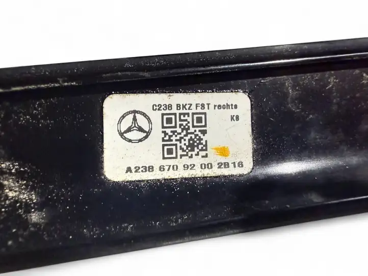 Mercedes-Benz E W238 (2017 - ) A2386709200 Облицовка заднего бокового стекла — фото 3