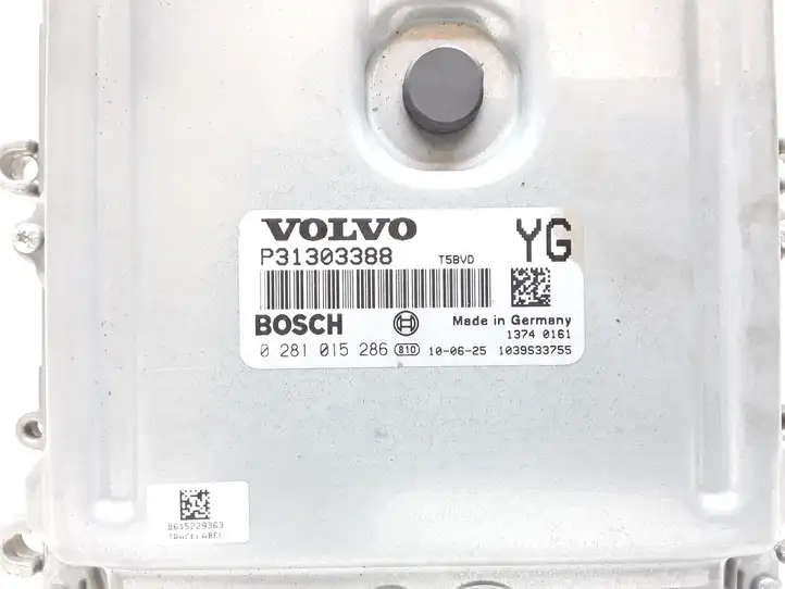 Volvo V70 (2007 - 2013) P31303388 Блок управления двигателем (ЭБУ) — фото 2