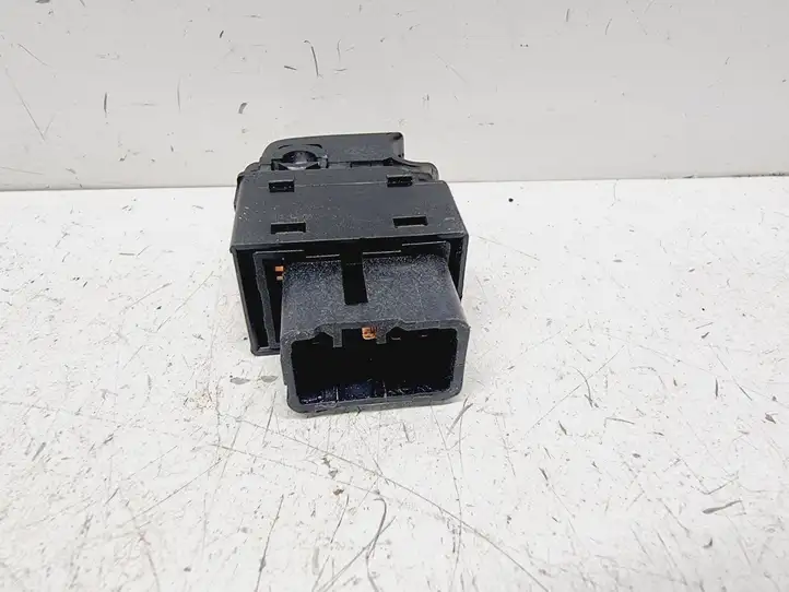 Hyundai Santa Fe (2005 - 2009) 935802B000S4 Блок кнопок стеклоподъемников — фото 2