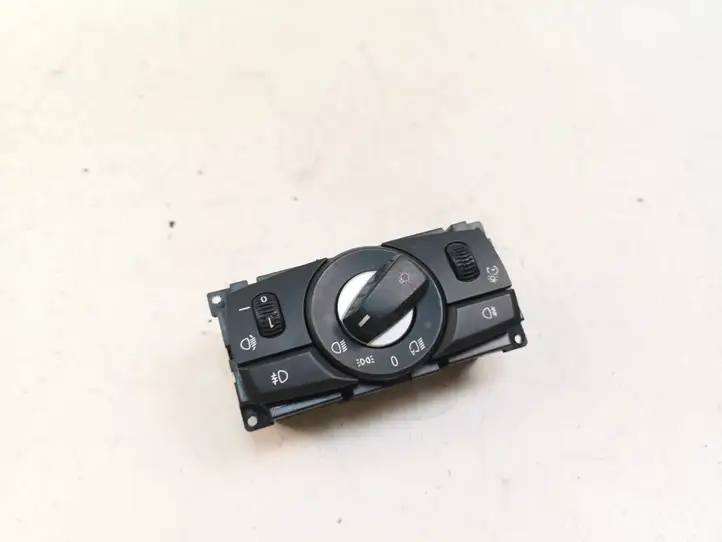 BMW 5 E60 E61 (2004 - 2010) 6988555 Включатель фонарей — фото 1