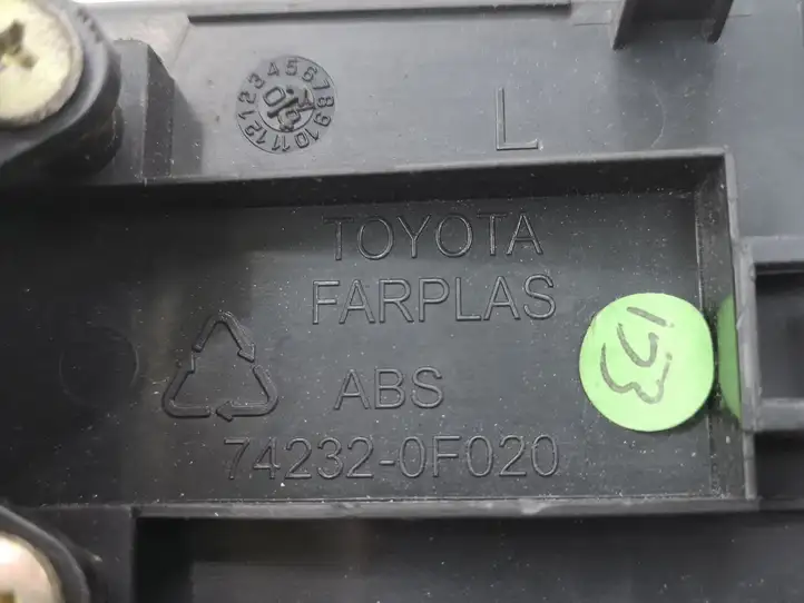 Toyota Corolla Verso AR10 (2004 - 2009) 742320F020 Кнопка стеклоподъемников — фото 6