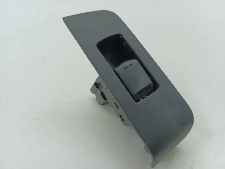 Nissan X-Trail T31 (2007 - 2014) 82961JG00A Кнопка стеклоподъемников — фото 2