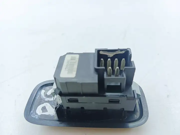 Saab 9-7X (2005 - 2009) 15806861 Кнопка стеклоподъемников — фото 3
