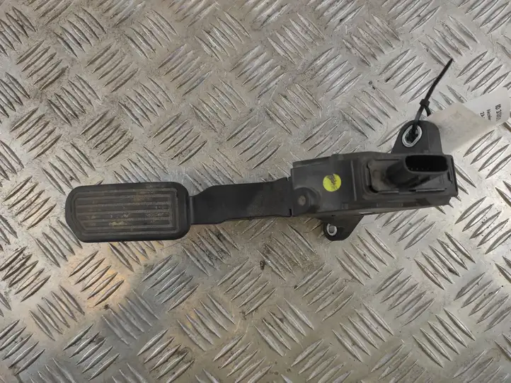 Toyota RAV 4 (XA40) (2012 - 2018) 781100W040 Педаль акселератора — фото 5
