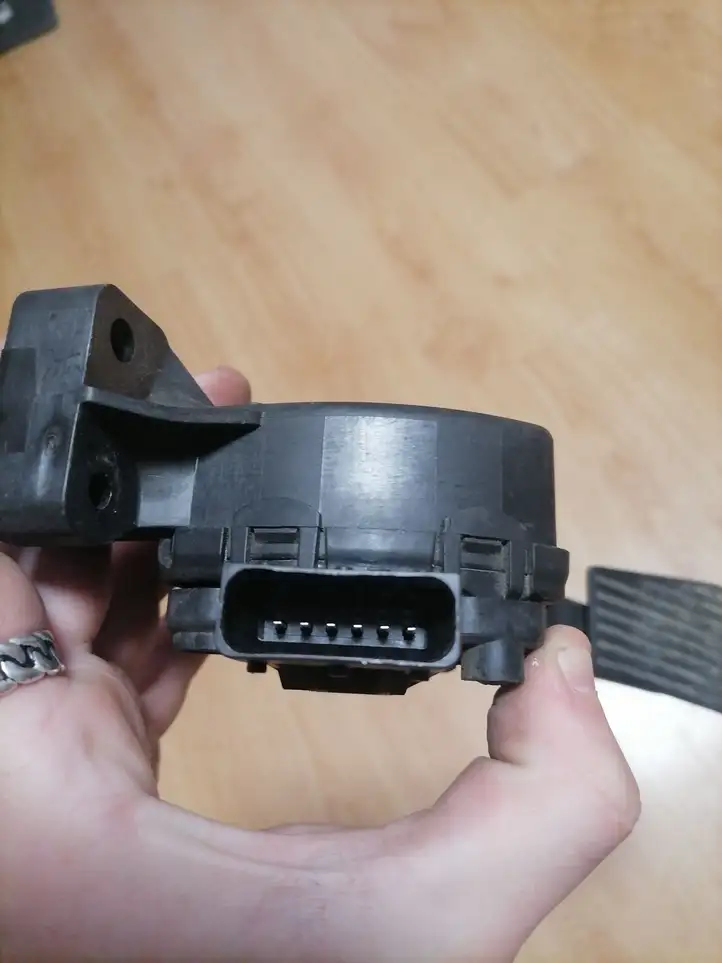 Opel Vectra C (2002 - 2005) 9186724CE Педаль акселератора — фото 2
