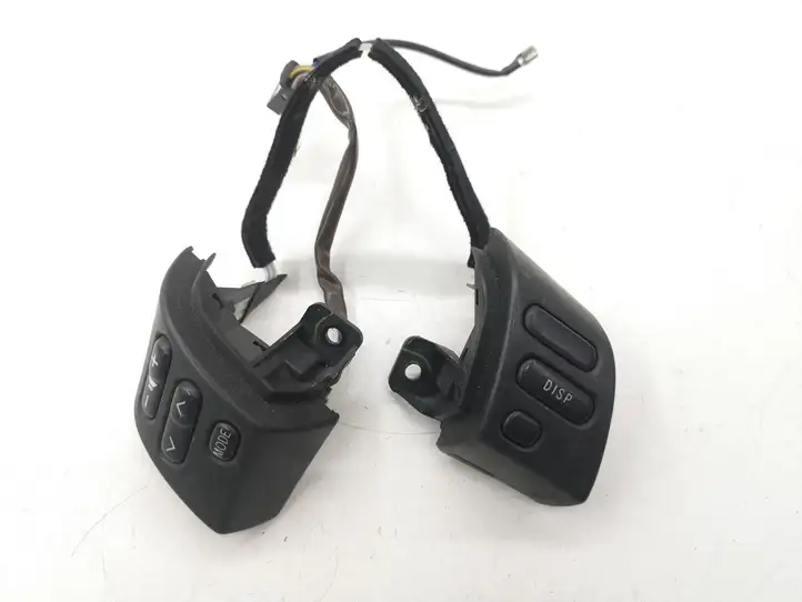 Toyota Corolla Verso AR10 (2004 - 2009) Кнопки на рулевом колесе — фото 1