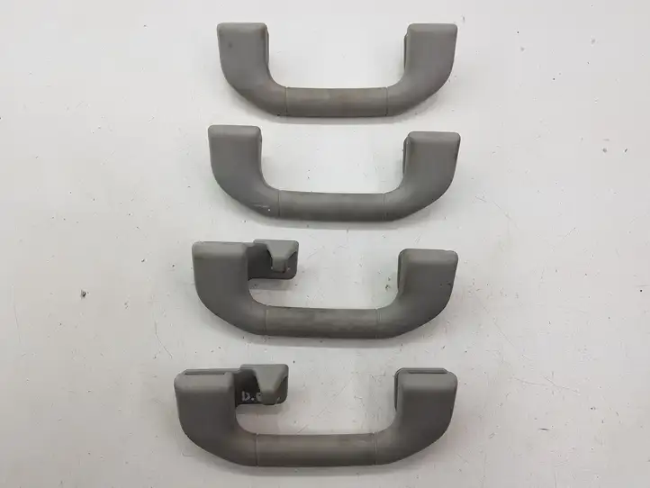 Mercedes-Benz E W212 (2009 - 2016) A2048100051 Потолочная ручка передняя — фото 1
