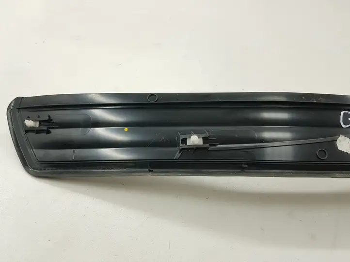 BMW 5 E60 E61 (2004 - 2010) 51477034305 Внутренняя отделка заднего порога — фото 5