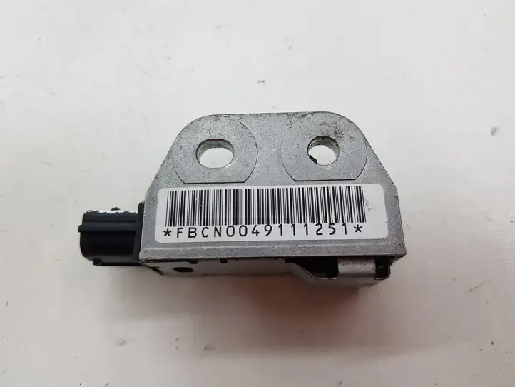 Nissan X-Trail T30 (2001 - 2007) FBCN0049111251 Датчик удара SRS — фото 4