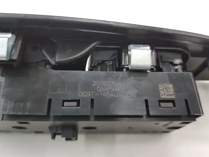 Ford Mondeo MK V (2014 - ) DS7314A563 Кнопка стеклоподъемников — фото 3