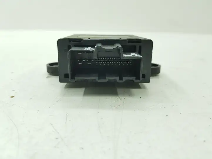 Ford Mondeo MK V (2014 - ) DG9T14B534 Блок управления дверью — фото 3