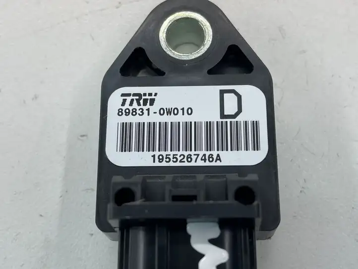 Toyota Corolla Verso AR10 (2004 - 2009) 898310W010 Датчик удара SRS — фото 2