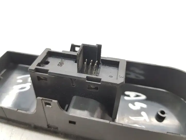 Opel Astra H (2004 - 2009) LK03459160 Блок кнопок стеклоподъемников — фото 5