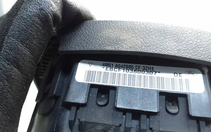 Ford Focus (2005 - 2008) 4M51A042B85CF Подушка безопасности руля — фото 4
