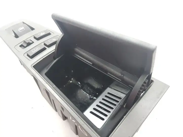 BMW 7 E65 E66 (2001 - 2008) 6917108 Кнопка стеклоподъемников — фото 4