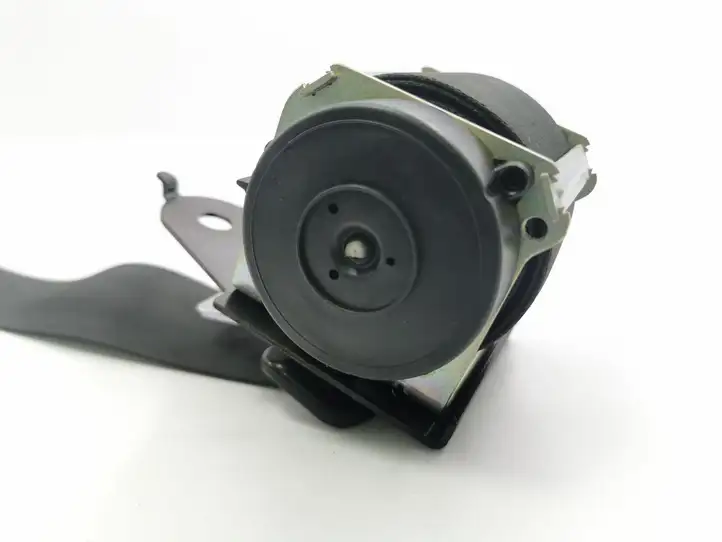 Nissan Qashqai (2006 - 2010) E9047135 Задний ремень безопасности — фото 5