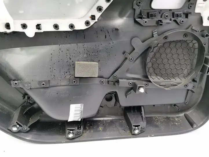 Citroen C4 Grand Picasso (2013 - 2016) 96772337YC Обшивка задней двери — фото 11