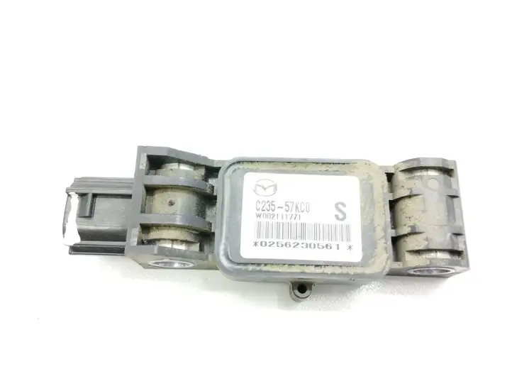 Mazda 5 (2005 - 2010) C23557KC0 Датчик удара SRS — фото 3