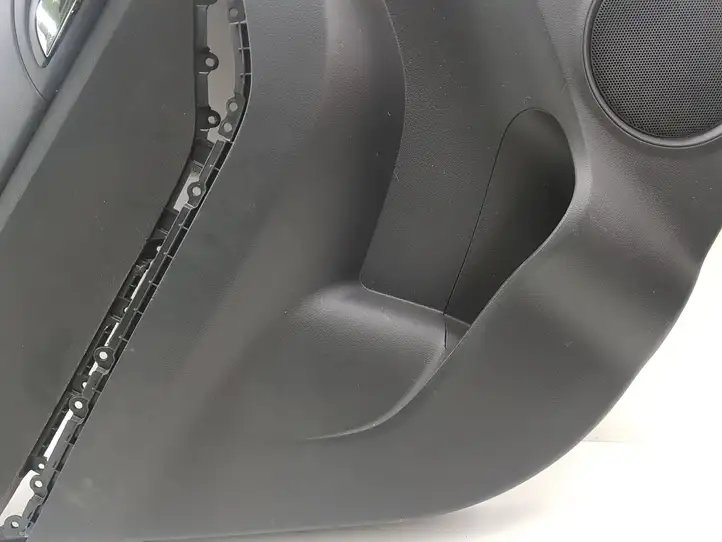 Chevrolet Orlando (2010 - 2015) 95981958 Обшивка задней двери — фото 2