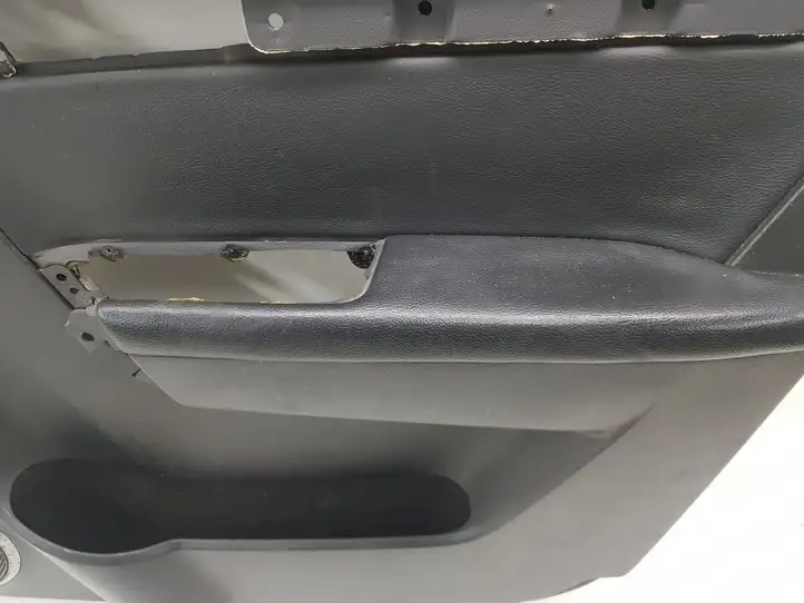 Chevrolet Captiva (2006 - 2011)  96441174 Обшивка передней двери