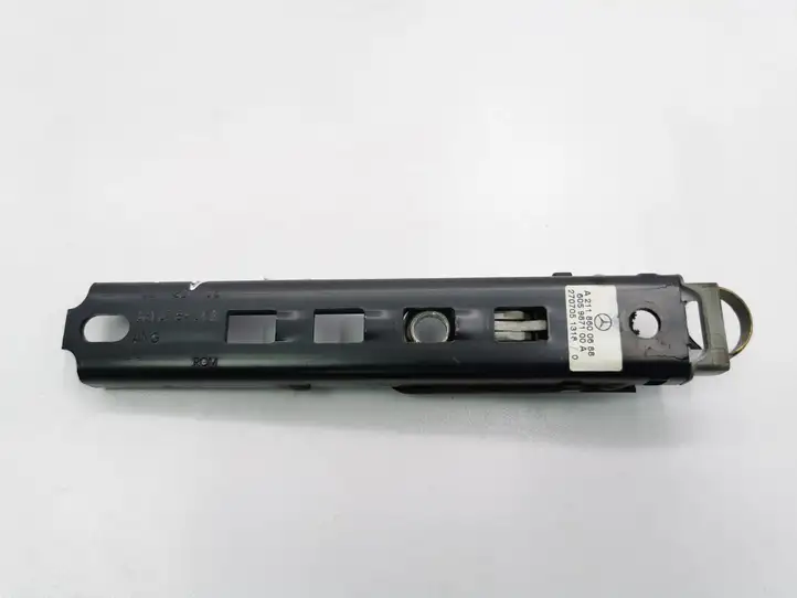 Mercedes-Benz ML W164 (2005 - 2011) A2118600688 Регулятор ремня безопасности — фото 5