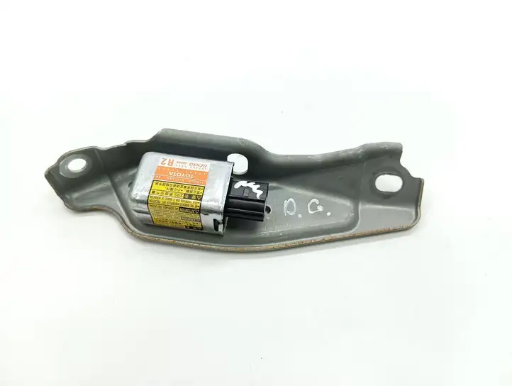 Lexus GS 300 350 430 450h (2004 - 2007) 8983330020 Датчик удара SRS — фото 2