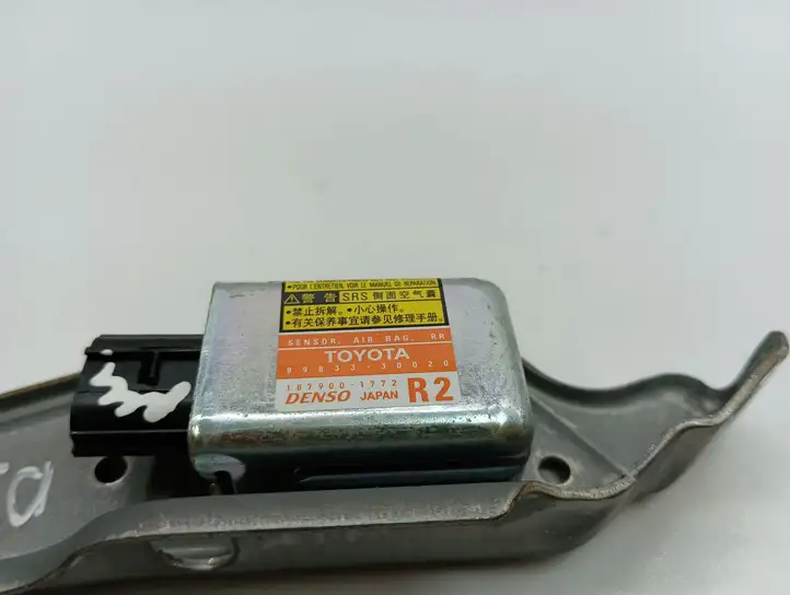 Lexus GS 300 350 430 450h (2004 - 2007) 8983330020 Датчик удара SRS — фото 7