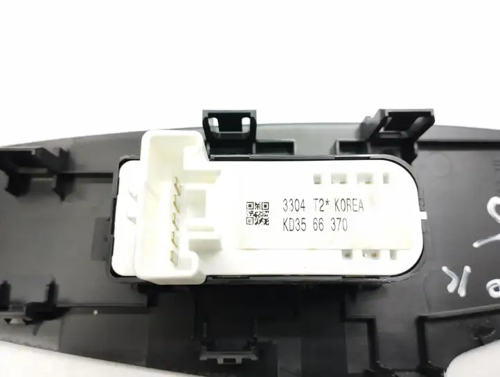 Mazda 3 II (2013 - 2017) KD3566370 Кнопка стеклоподъемников — фото 3