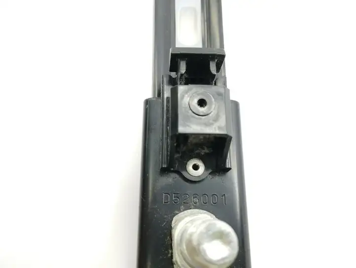 Toyota Corolla Verso AR10 (2004 - 2009) D526001 Регулятор ремня безопасности — фото 3