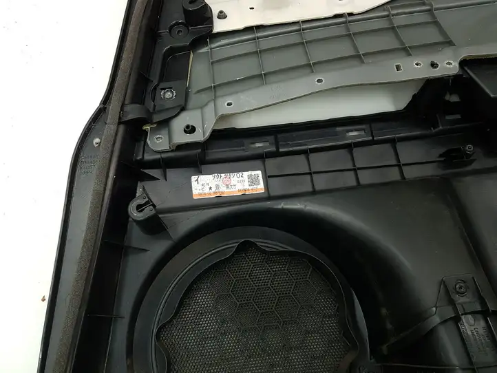 Mazda CX-7 (2009 - 2014) EH44685N1 Обшивка задней двери — фото 8