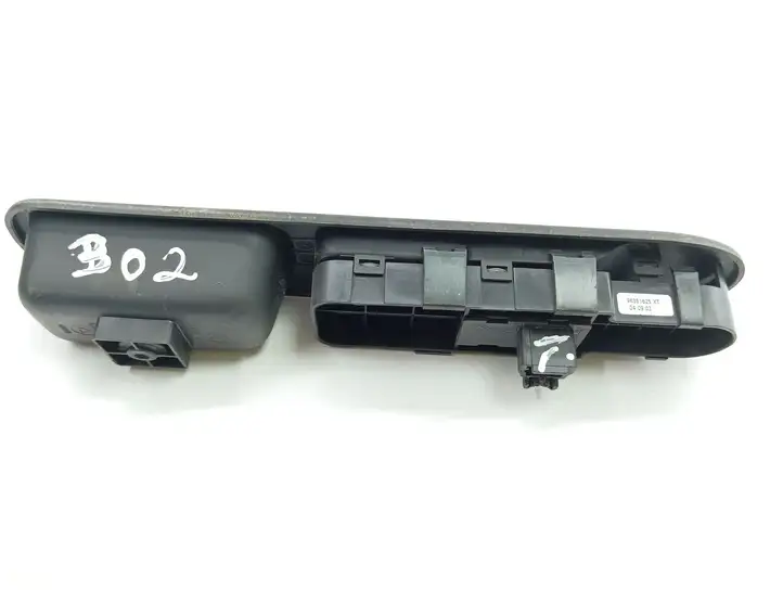 Peugeot 307 CC (2001 - 2005) 96351625 Блок кнопок стеклоподъемников — фото 2