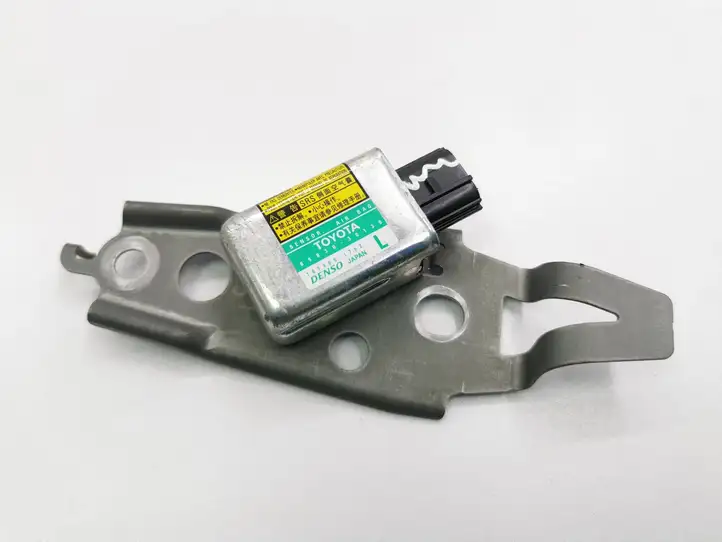 Lexus GS 300 350 430 450h (2004 - 2007) 8983030130 Датчик удара SRS — фото 1