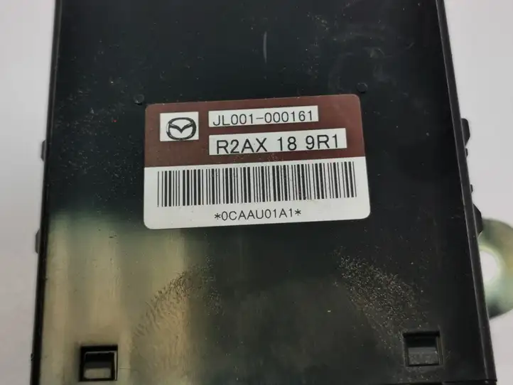 Mazda CX-7 (2009 - 2014) R2AX189R1 Модуль комфорта — фото 3