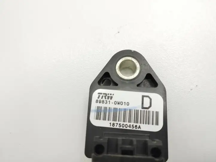 Toyota Corolla Verso AR10 (2004 - 2009) 898310W010 Датчик удара SRS — фото 3