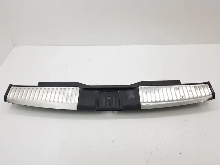 Honda Accord (2008 - 2016) 84640TL4G0 Отделка порога багажника — фото 1