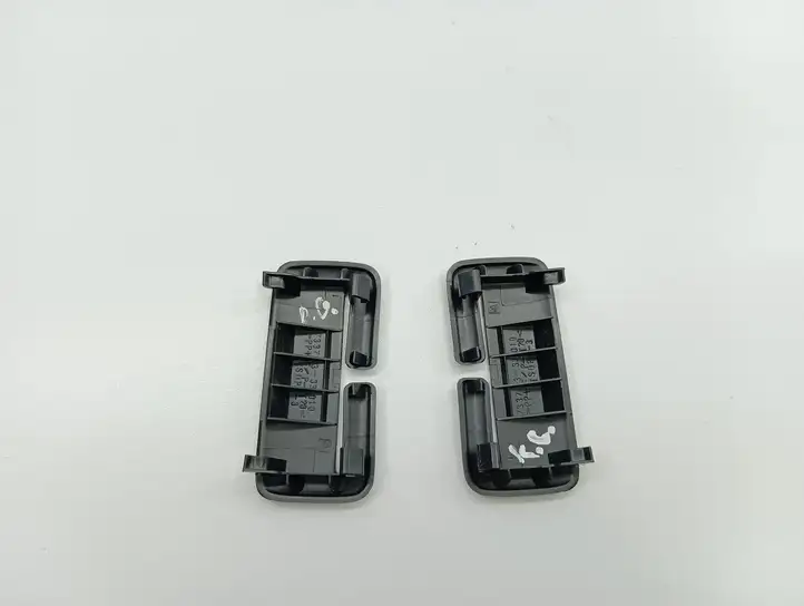 Lexus GS 300 350 430 450h (2004 - 2007) 7337333010 Накладка ремня безопасности — фото 6